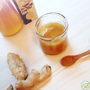 Read more about the article Ingver in med [Naravna pomoč pri prehladih]